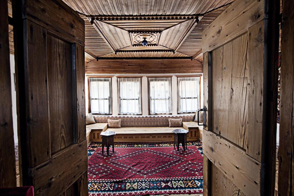 מלון מוסטר Bosnian National Monument Muslibegovic House מראה חיצוני תמונה